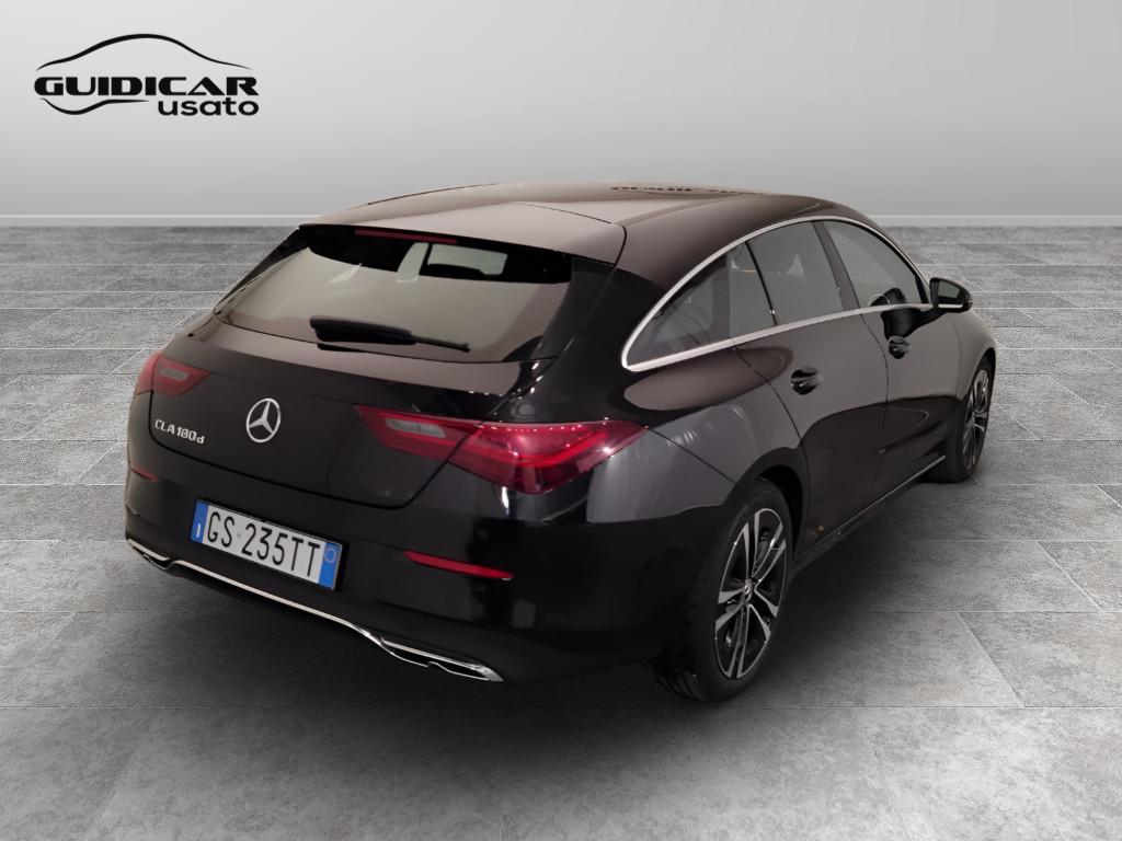 Mercedes-Benz CLA Sh.Brake - X118 2023 - CLA Shooting Brake 180 d Progressive Advanced auto