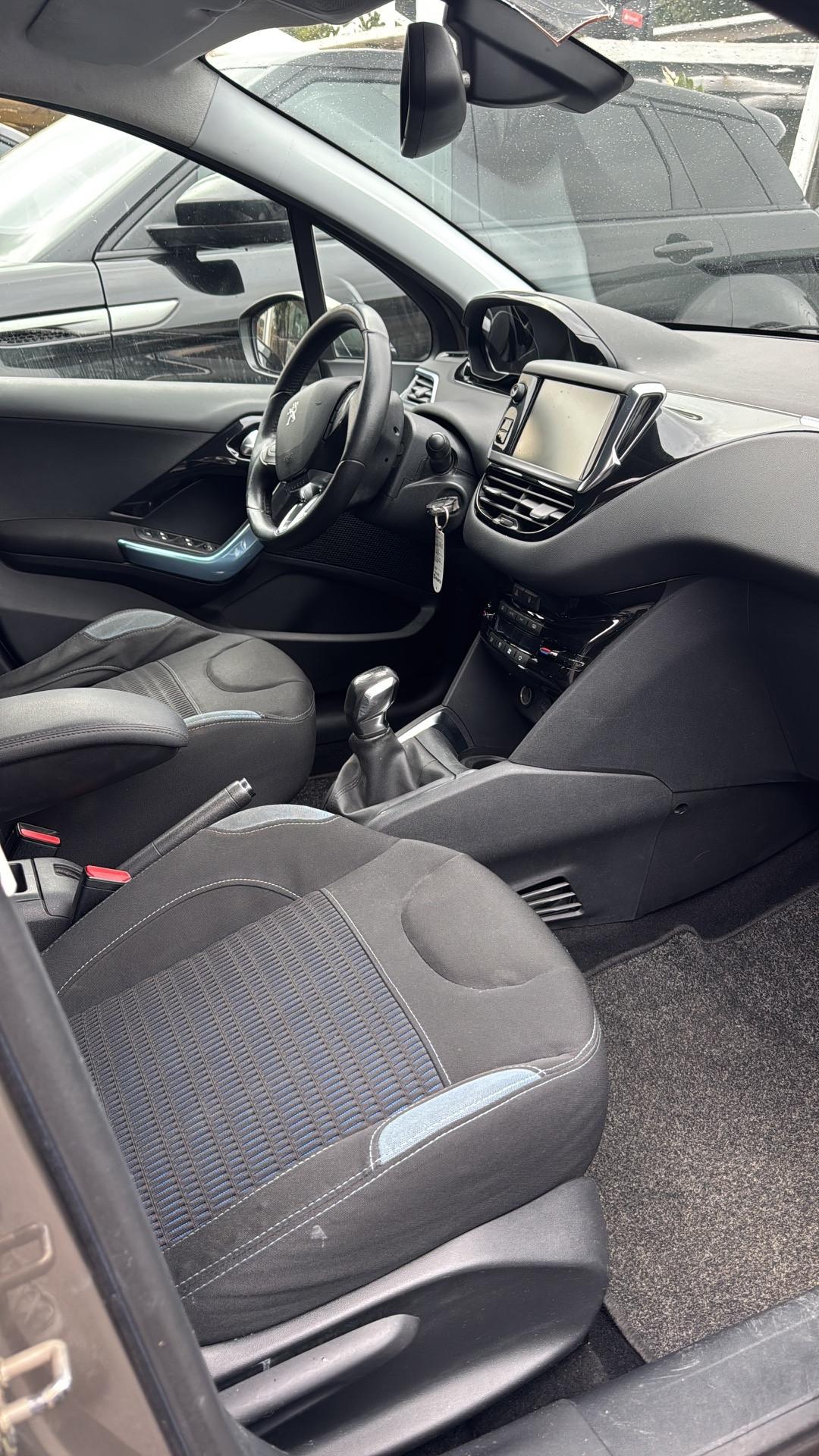 Peugeot 208 1.2 VTi 82 CV 5 porte Active