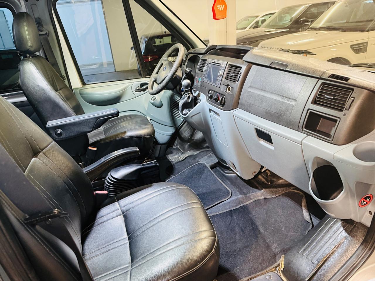 Ford Transit 280 2.0 TD/100 cat 8 POSTI TRASPORTO DISABILI CON PEDANA