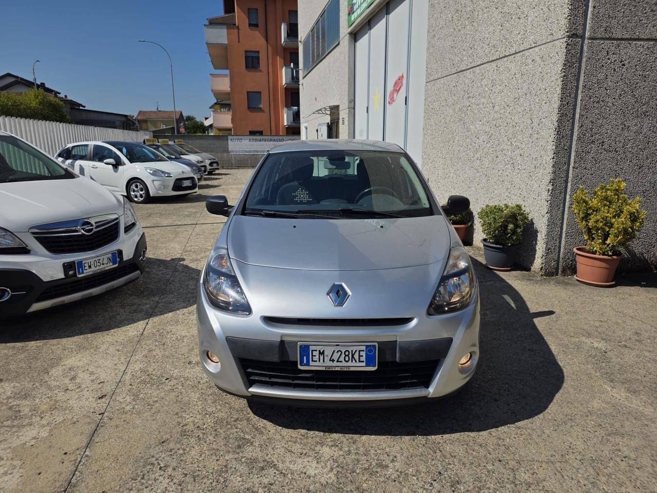 Renault Nuova Clio 1.2 16V 5 p. Euro 5 Neopatentati