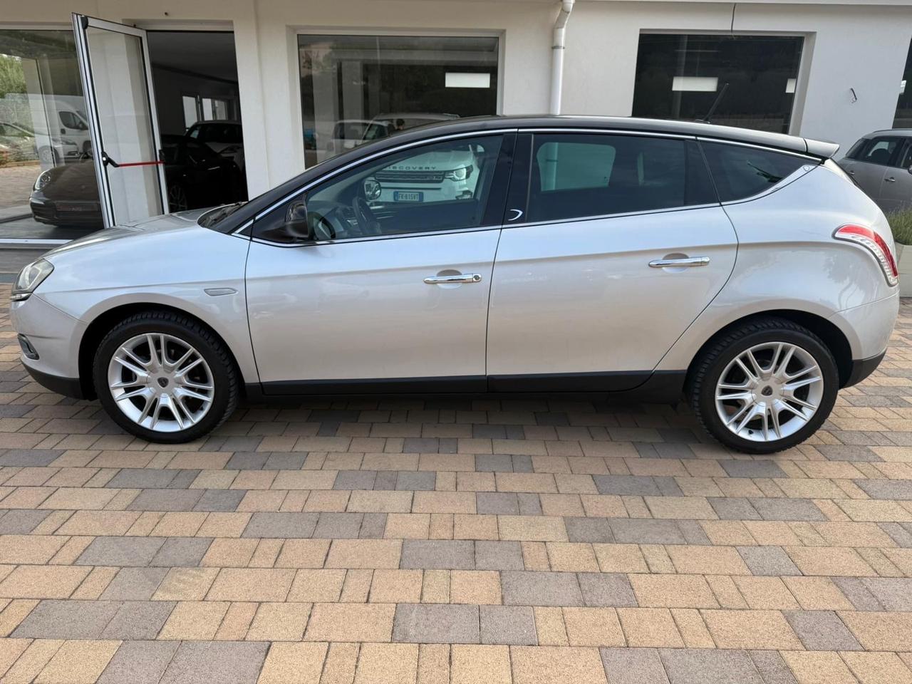 Lancia Delta 1.6 MJT DPF Silver