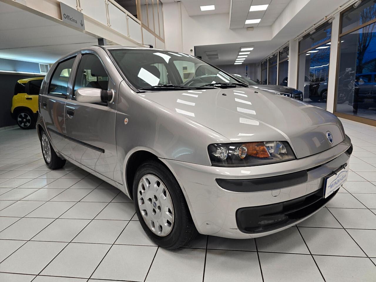 Fiat Punto 1.2i cat 5 porte 2000 NEOPATENTATI