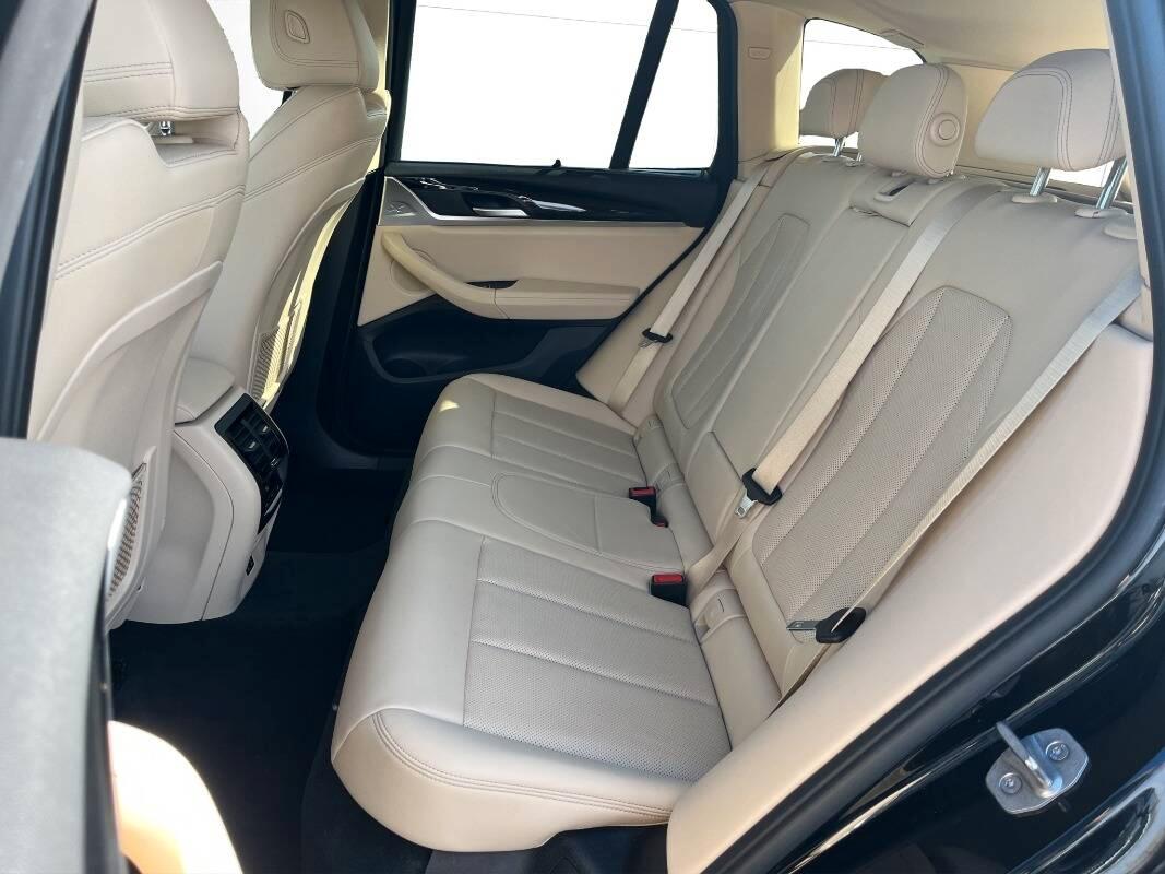 BMW x3 Xdrive20d mhev 48V auto