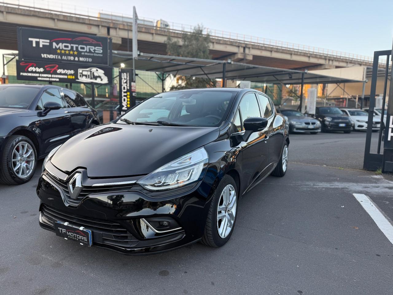 Renault Clio 1.5 dci SOLO 90.000KM - 2019