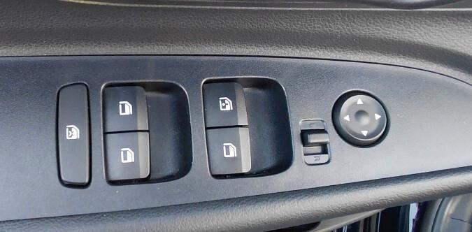 Hyundai i20 1.0 T-GDI 48V iMT Connectline