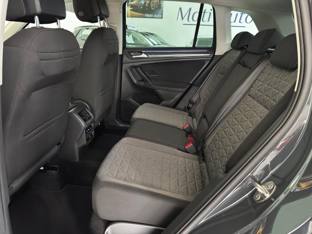 Volkswagen Tiguan 2.0 TDI 150 CV SCR DSG Elegance