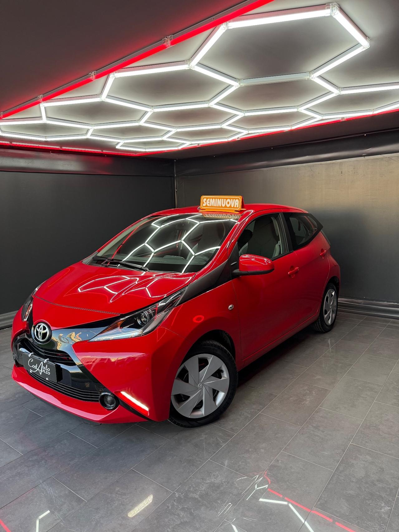 Toyota Aygo 1.0 VVT X-WAVE 2018 20000 KM