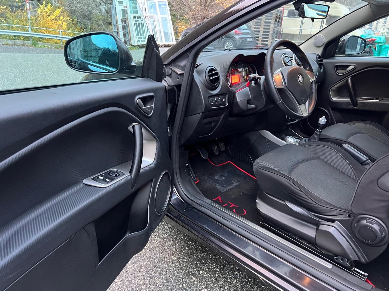 Alfa Romeo MiTo 1.6 JTDm 16V 120CV Distinctive Sport Pack