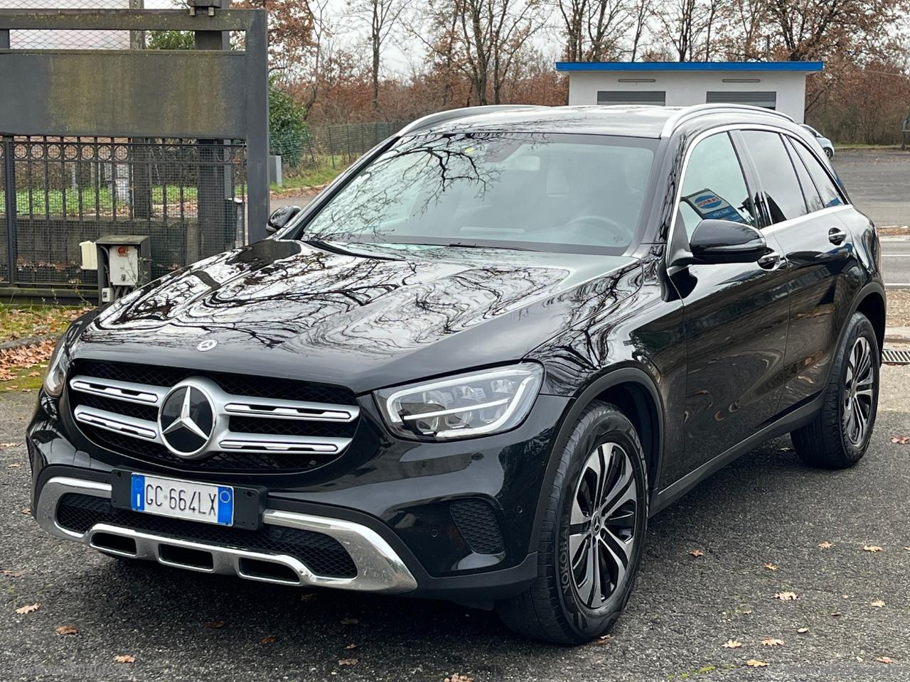 MERCEDES-BENZ GLC 220 d 4Matic Sport