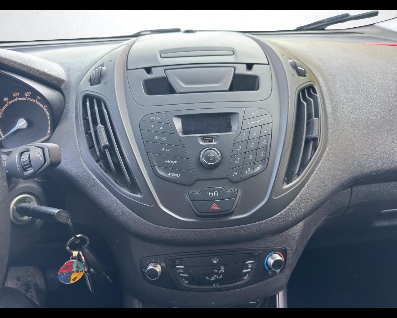 FORD Transit Courier 1ªs - Transit Courier 1.5 TDCi 100CV Van Tre
