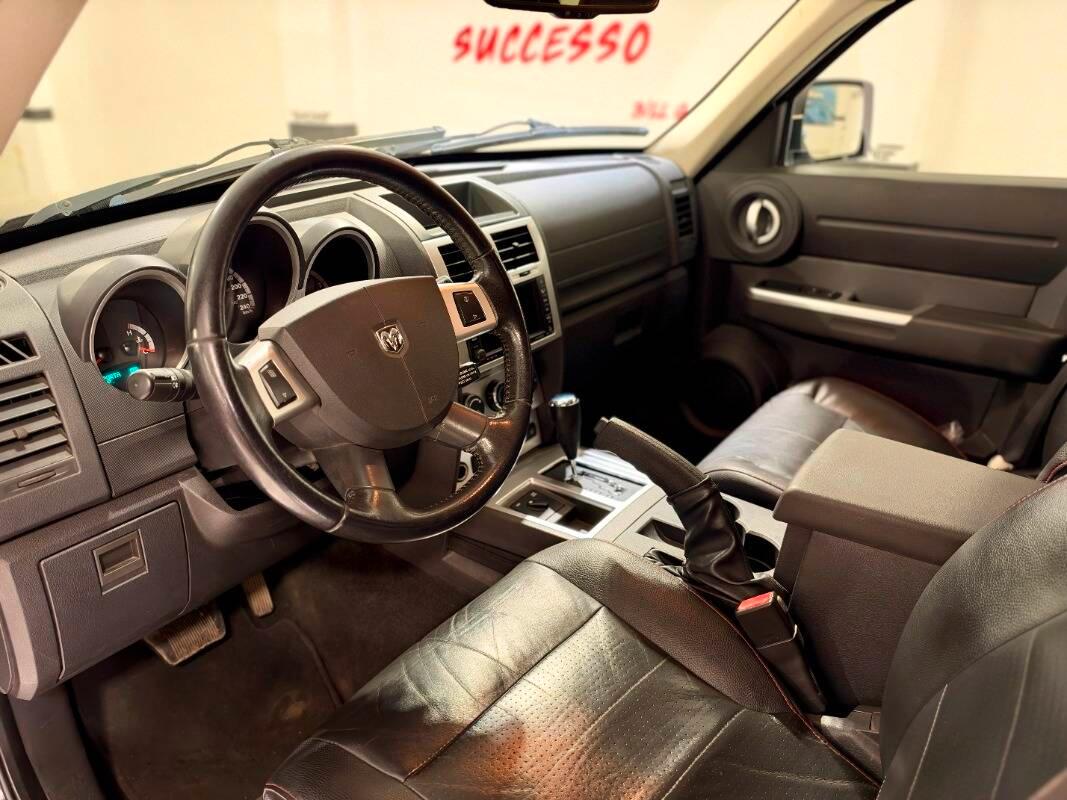 Dodge Nitro 5 Porte 2.8 L4 crd 16v R T 4wd auto dpf