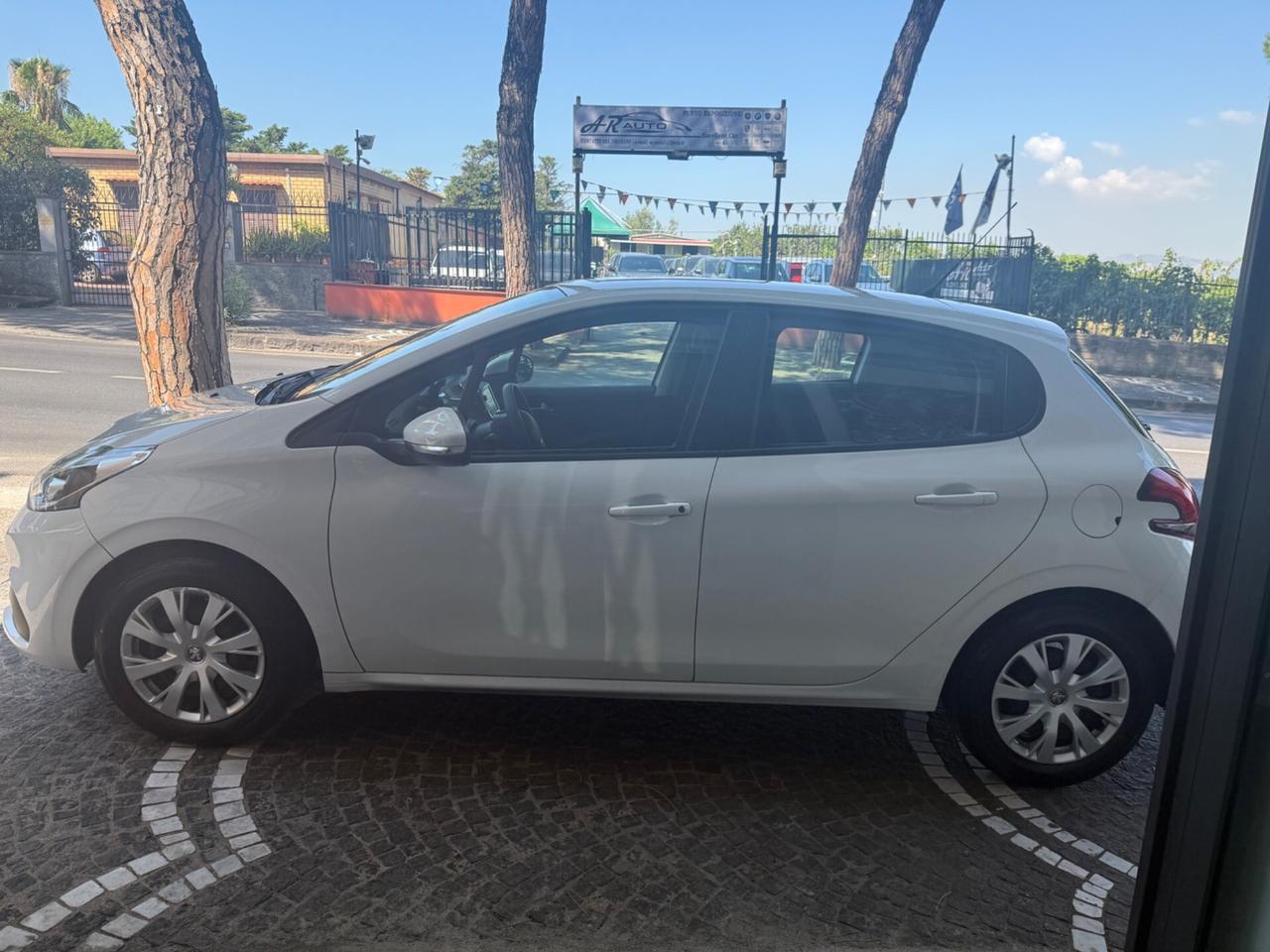 Peugeot 208 1.4 HDi 68 CV 5 porte Active
