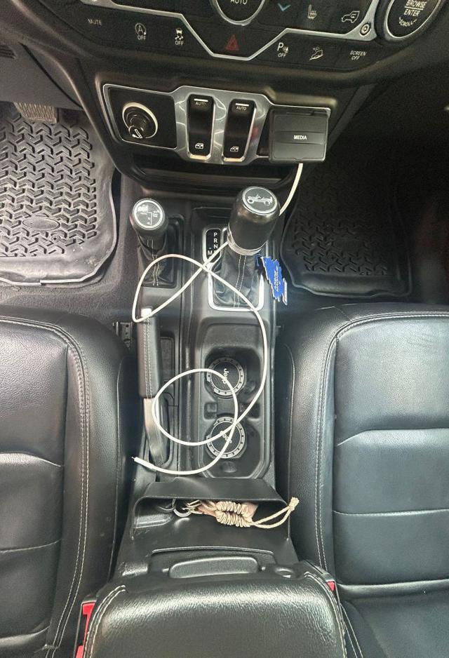 JEEP Wrangler 2.0 Turbo Sahara