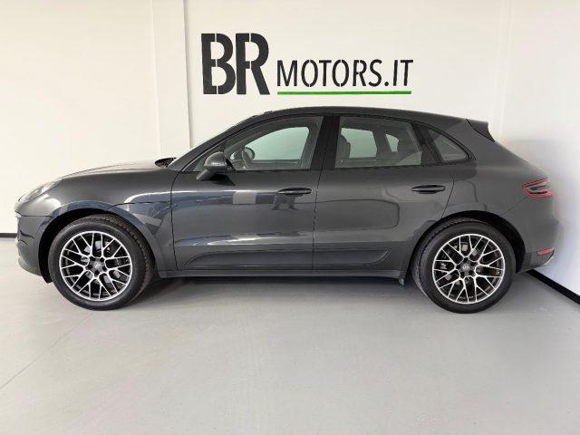PORSCHE Macan 2.0