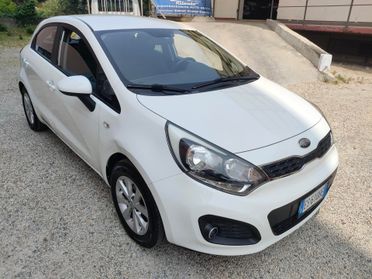 Kia Rio 1.2 CVVT 5p. Cool
