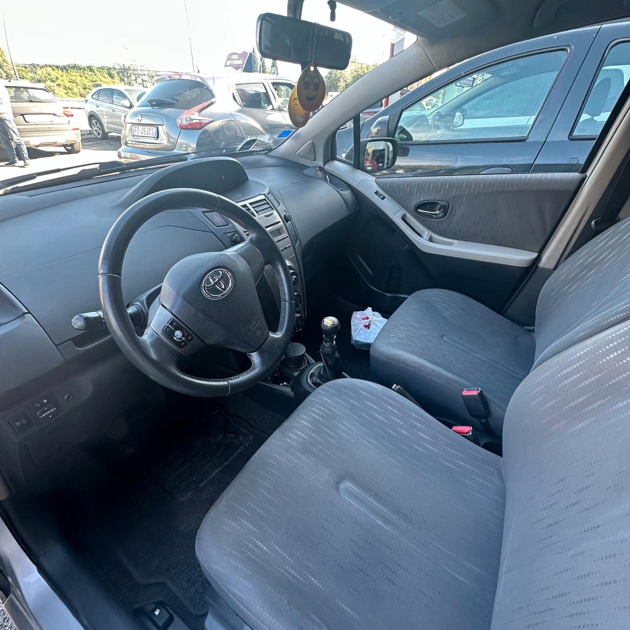 Toyota Yaris 1.3 5 porte