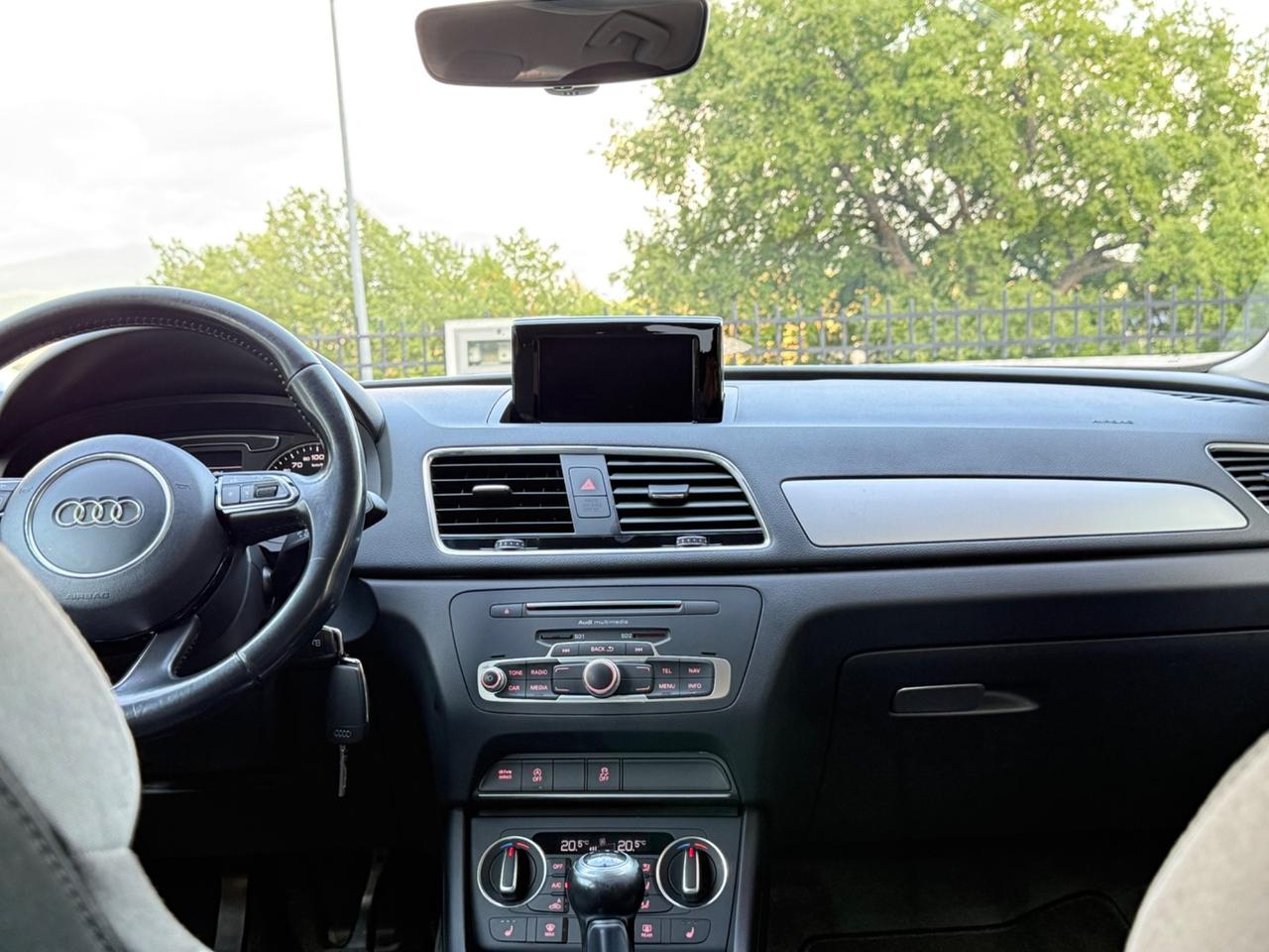 Audi Q3 2.0 TDI 150 CV Business