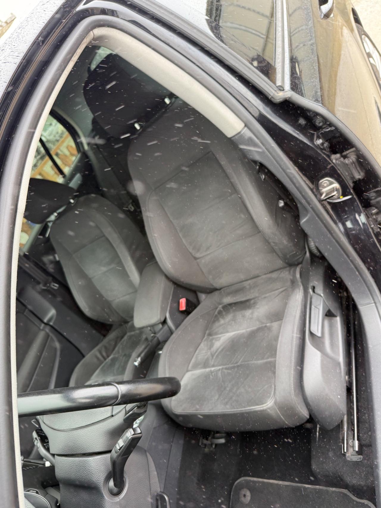 Volkswagen Golf 6 1.6 TDI DPF DSG 5p. Highline