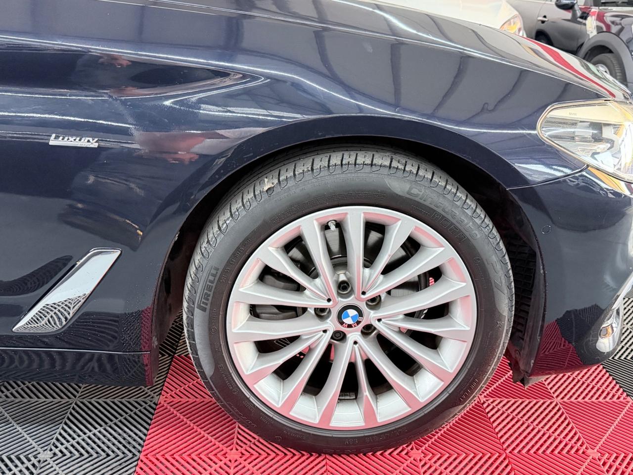 BMW 520d 190CV AUTOMATICO Touring Luxury-Line EURO 6 C GARANZIA