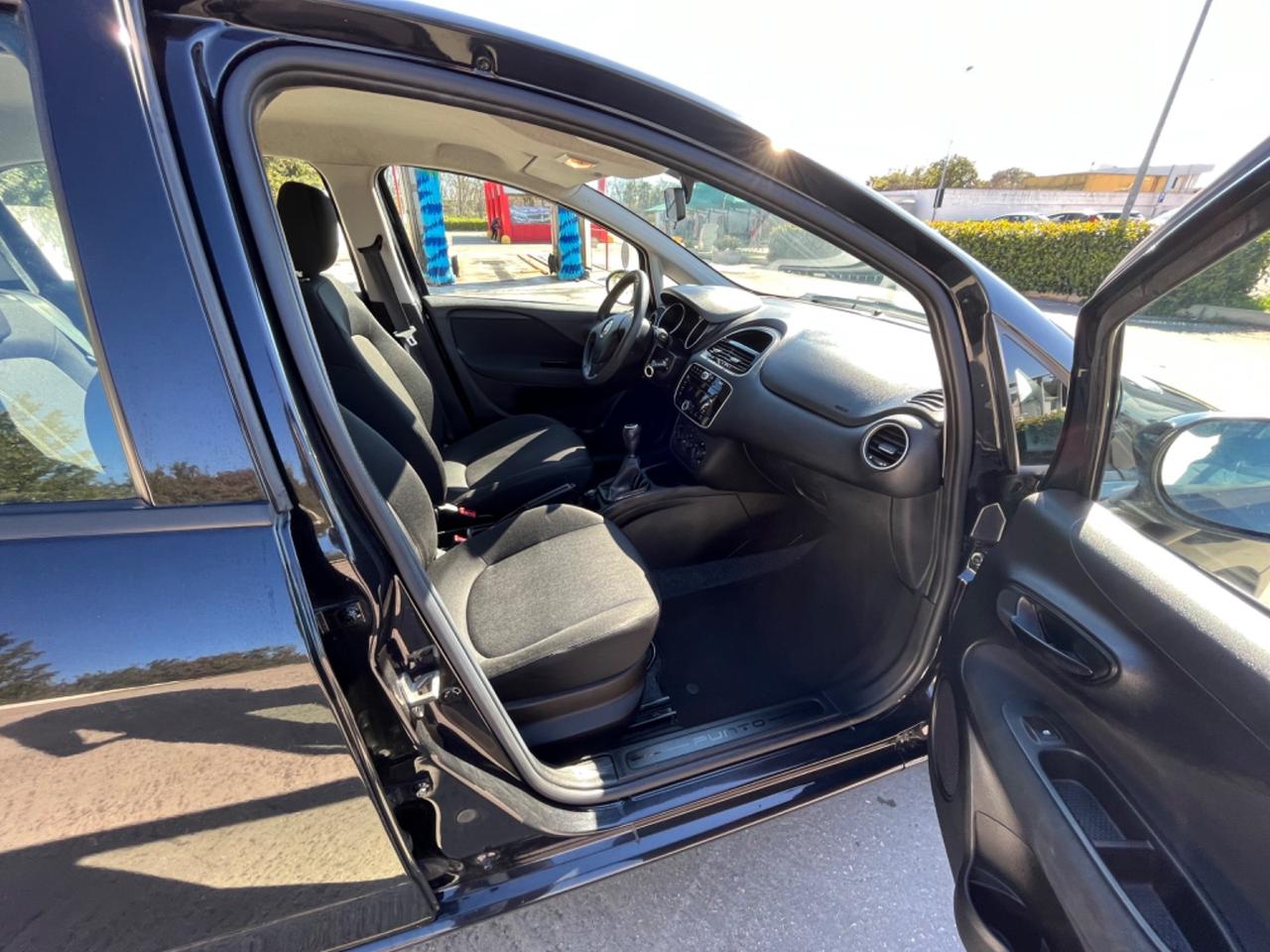 Fiat Punto 1.3 MJT II 75 CV 5 porte Street