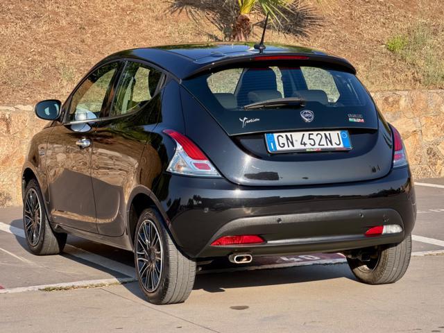 LANCIA Ypsilon GOLD+NAVI CARPLAY+SENSORI+LED