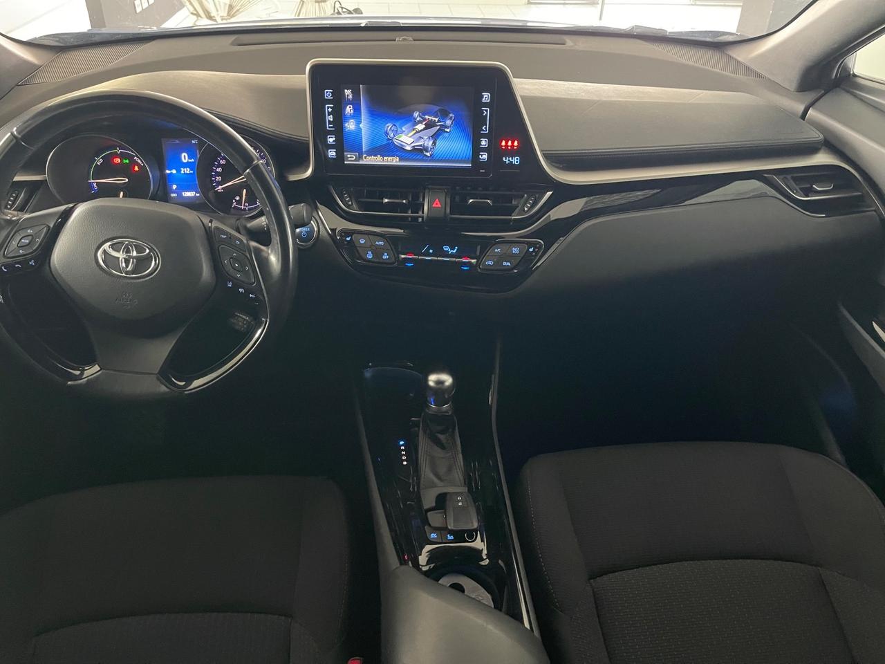 Toyota C-HR 1.8 Hybrid E-CVT Style