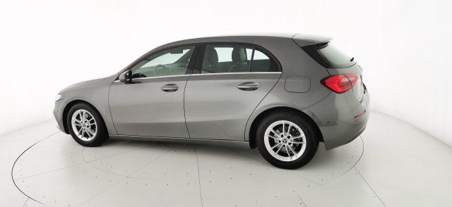 MERCEDES-BENZ A 180 Automatic Business Extra