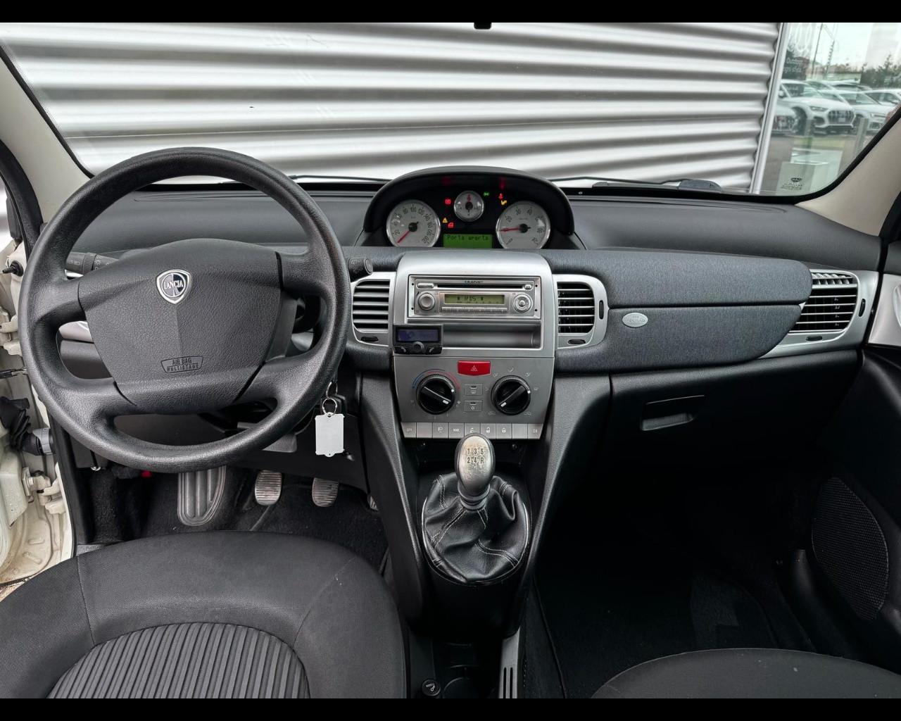 LANCIA YPSILON 1.2 8v ARGENTO