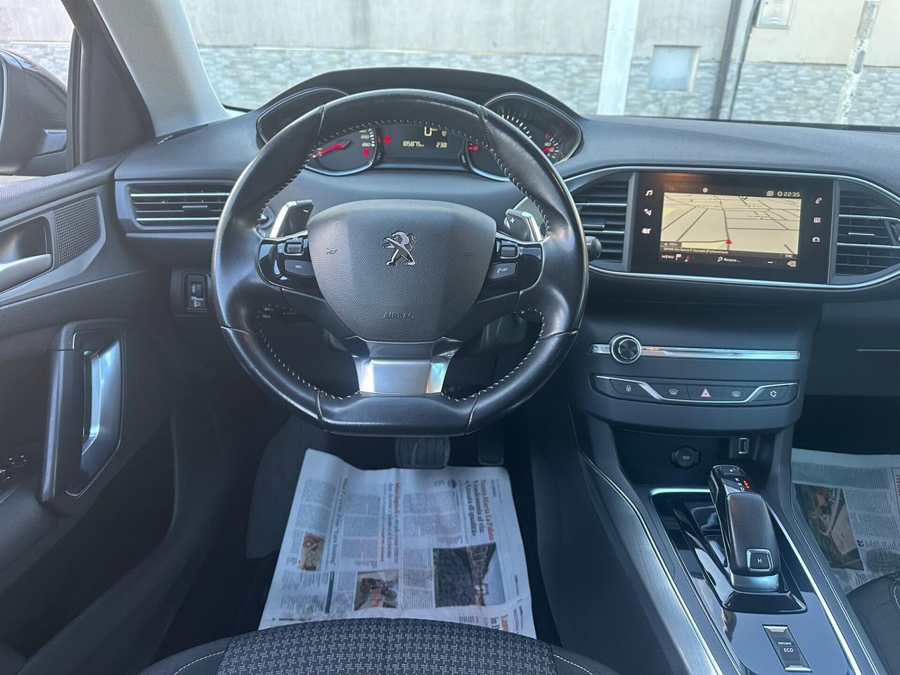 Peugeot 308 BlueHDi 130 EAT8 Allure 2018