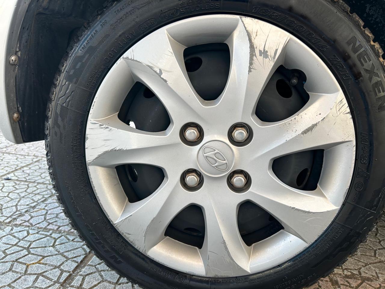 Hyundai i10 1.1 Benz 68cv COMFORT