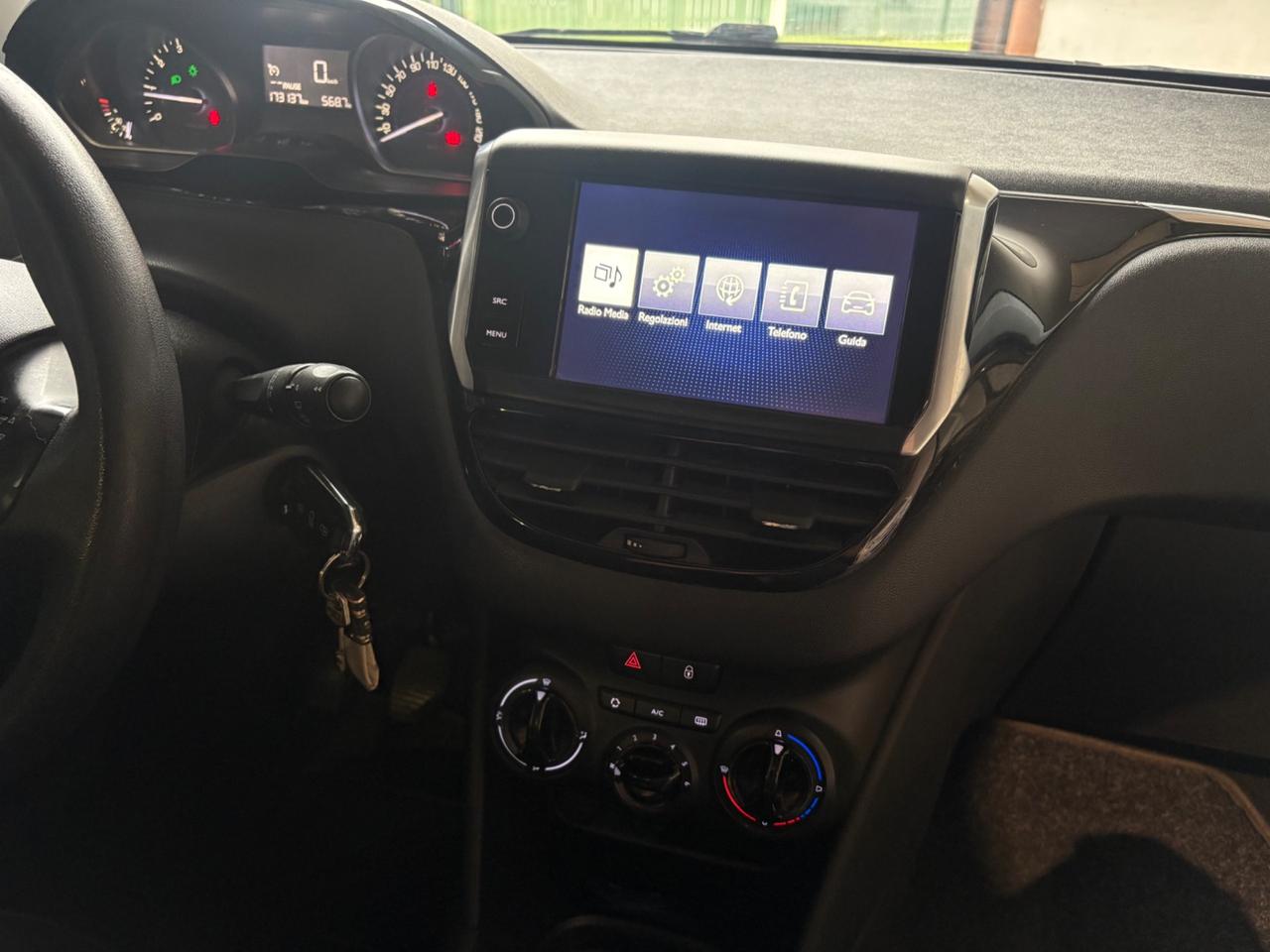 Peugeot 208 PureTech 82 5 porte Allure