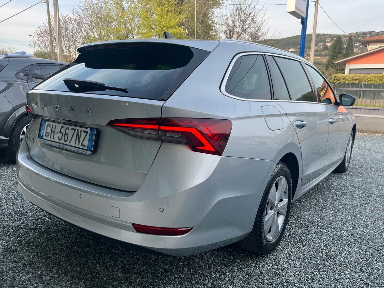 Skoda Octavia 2.0 TDI EVO SCR DSG Wagon 06/2022**km 72057**