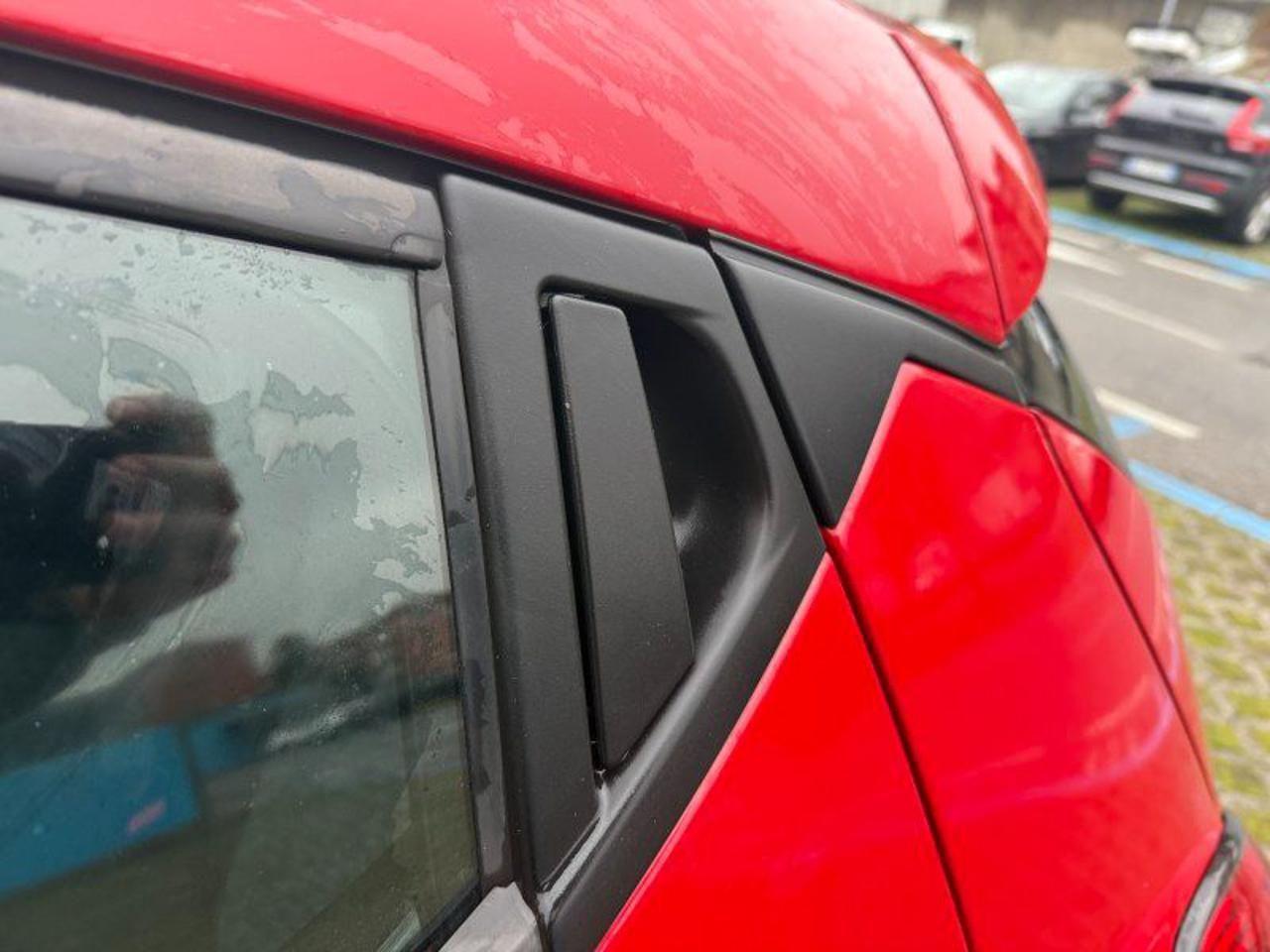 Lancia Ypsilon 1.0 FireFly 5 porte S&S Hybrid Ecochic Silver