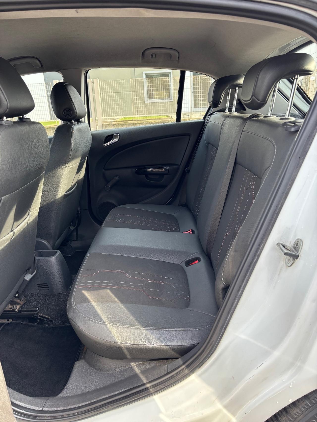 Opel Corsa 1.2 85CV 5 porte GPL-TECH Edition