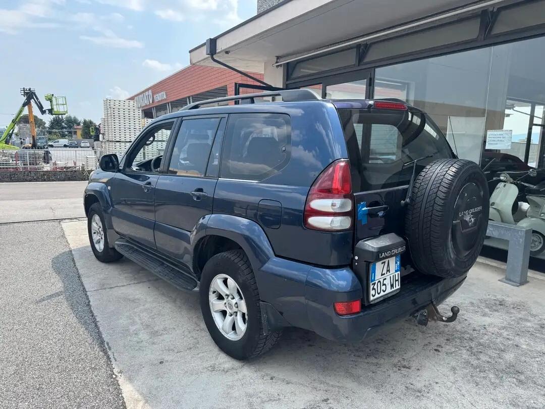 Toyota Land Cruiser 3.0 D-4D 16V cat 5 porte
