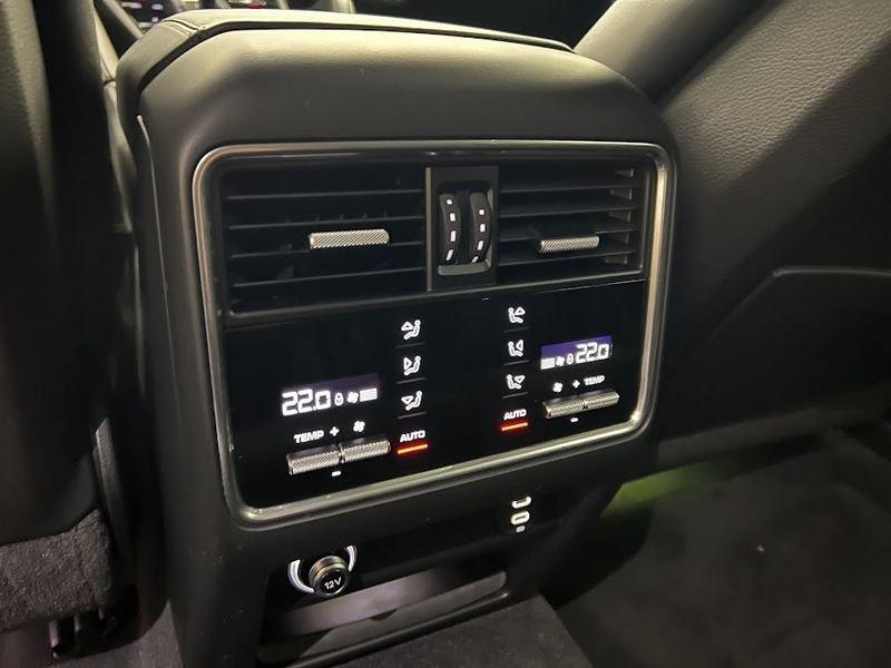 Porsche Cayenne Cayenne 3.0 V6 E-Hybrid