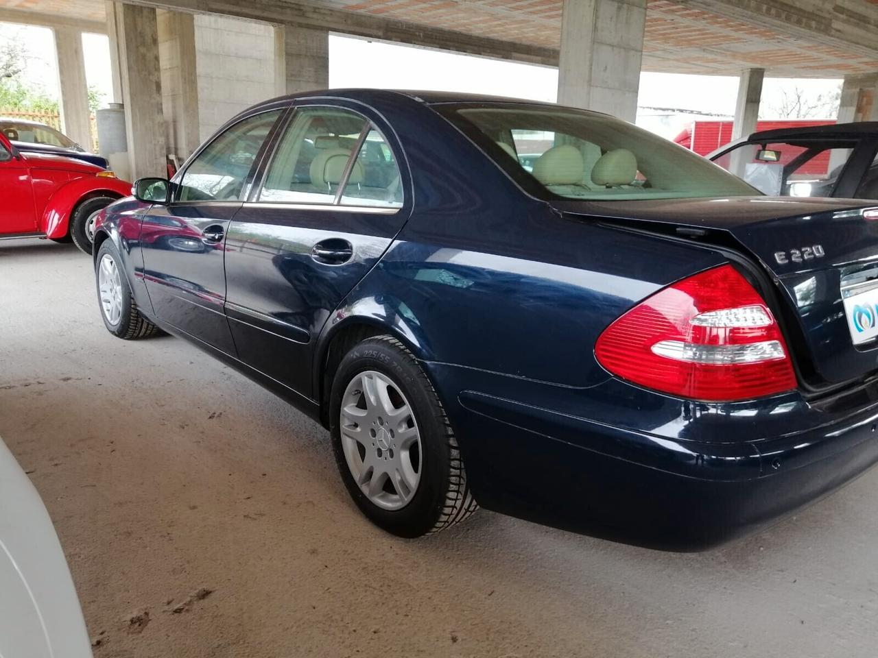 Mercedes-benz E 220 CDI