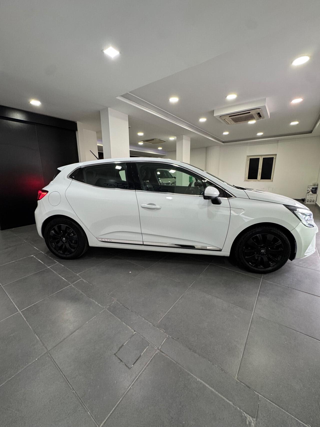 Renault Clio Hybrid E-Tech 140 CV 5 porte E-Tech