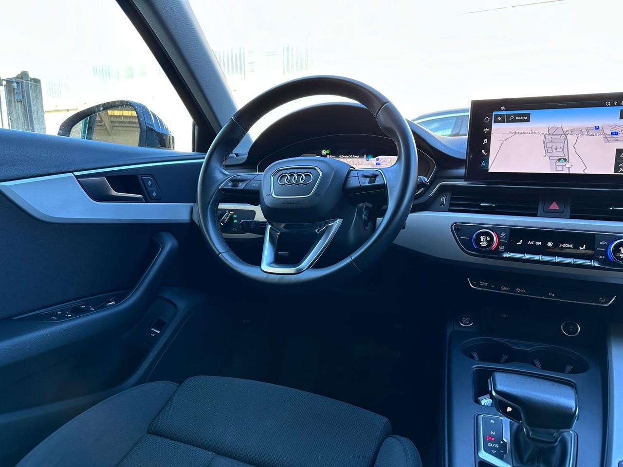 Audi A4 Avant 40 TDI S tronic S line edition V. COCKPIT