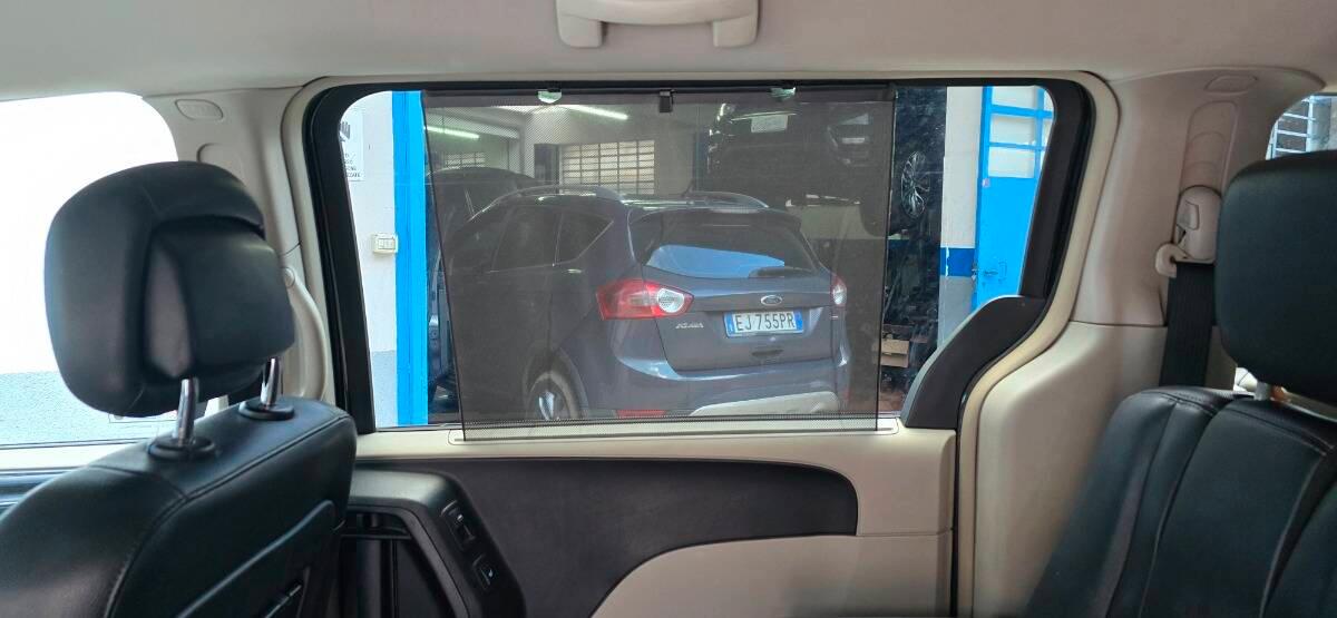 Lancia Voyager 2.8L Platinum 178cv auto *motore nuovo gar full*