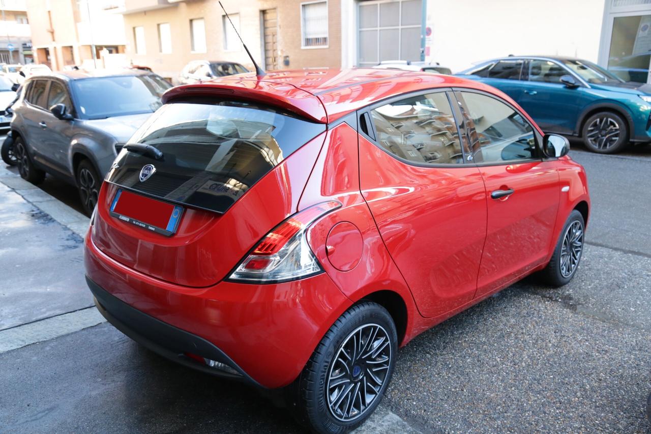 Lancia Ypsilon 1.2 69 CV 5 porte S&S Elefantino Blu
