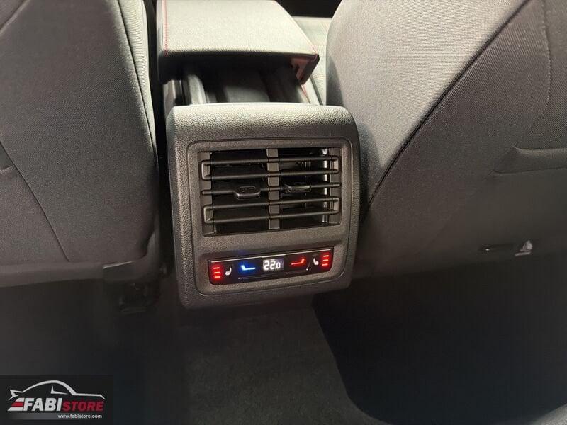 Volkswagen Golf 2.0 TSI 245 Cv DSG GTI - Harman, IQ LED, Fendi, Cerchi R ecc
