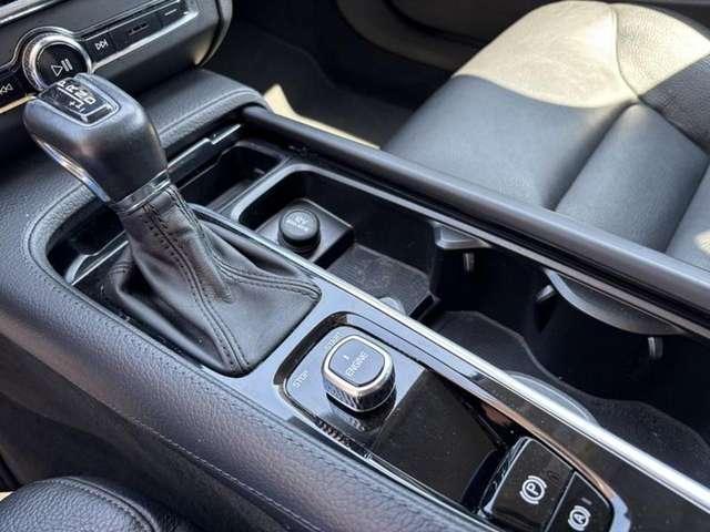 Volvo V90 D4 Geartronic Momentum LED-NAVI