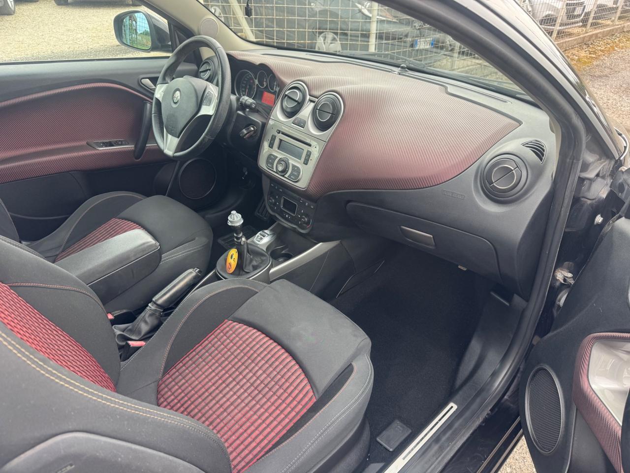 Alfa Romeo MiTo 1.6 JTDm-2 S&S Distinctive Sport Pack