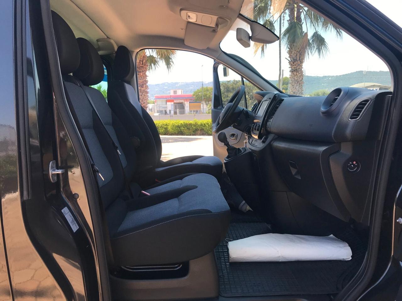 Opel Vivaro 9POSTI BiTurbo PASSO LUNGO FULL OPT