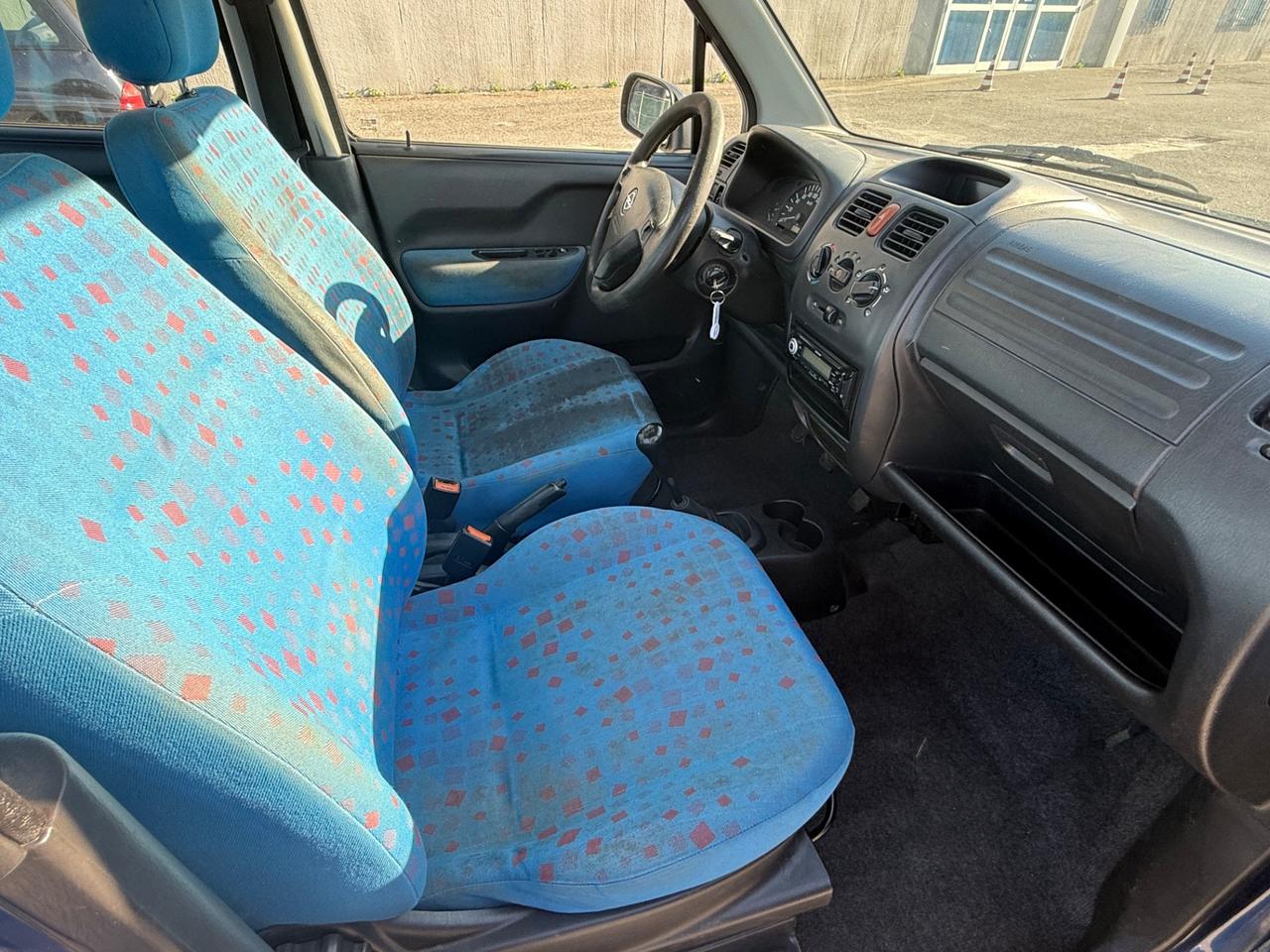 Opel Agila 1.2 16V Cosmo