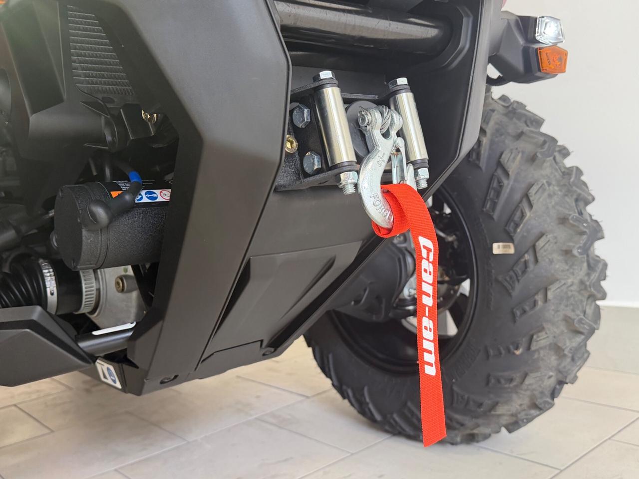 Can Am Outlander 1000 Max. 698 km