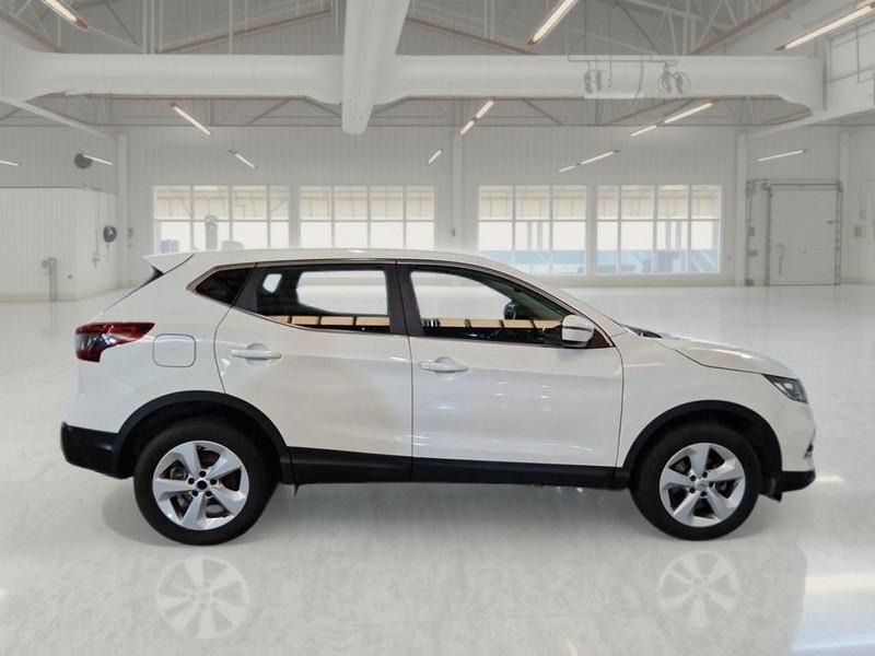 NISSAN QASHQAI 1.3 DIG-T 160 Business DCT