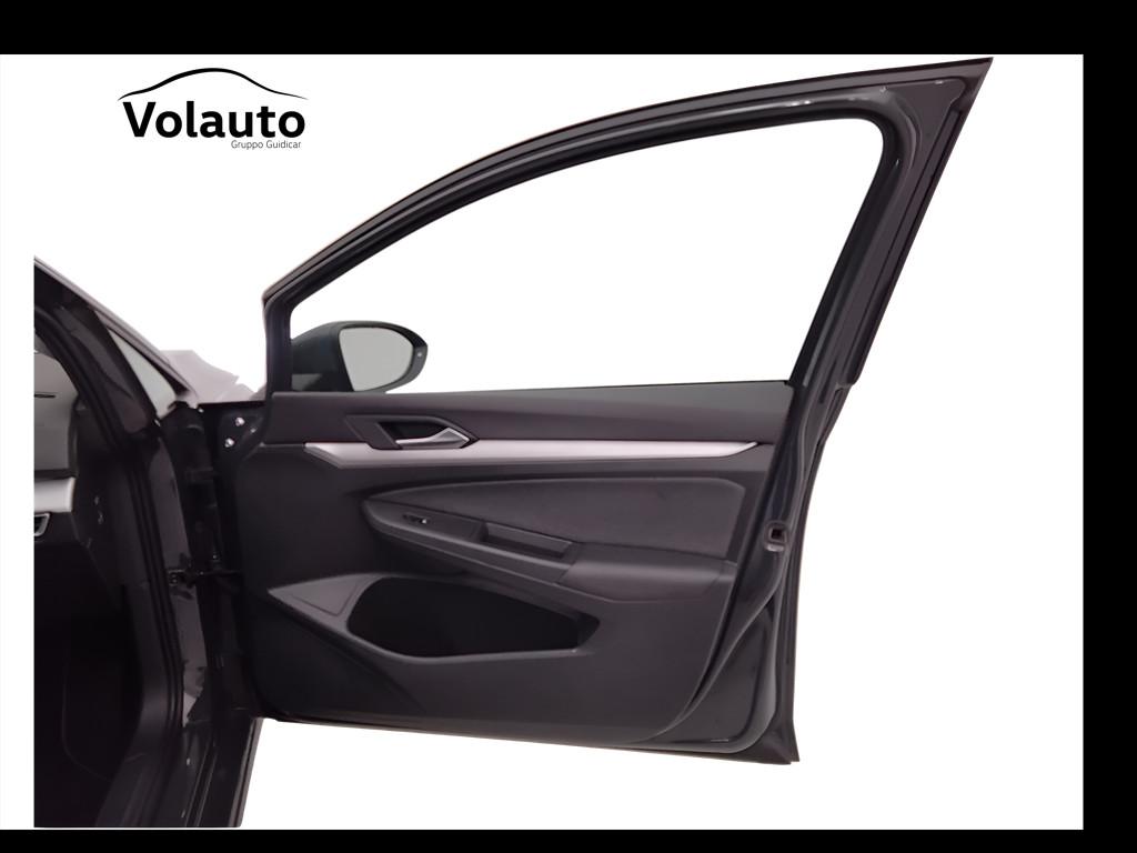 VOLKSWAGEN Golf VIII 2020 - Golf 1.0 etsi evo Life 110cv dsg