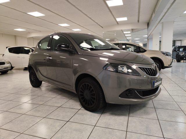 LANCIA Ypsilon 1.0 FireFly 5 porte S&S Hybrid Silver